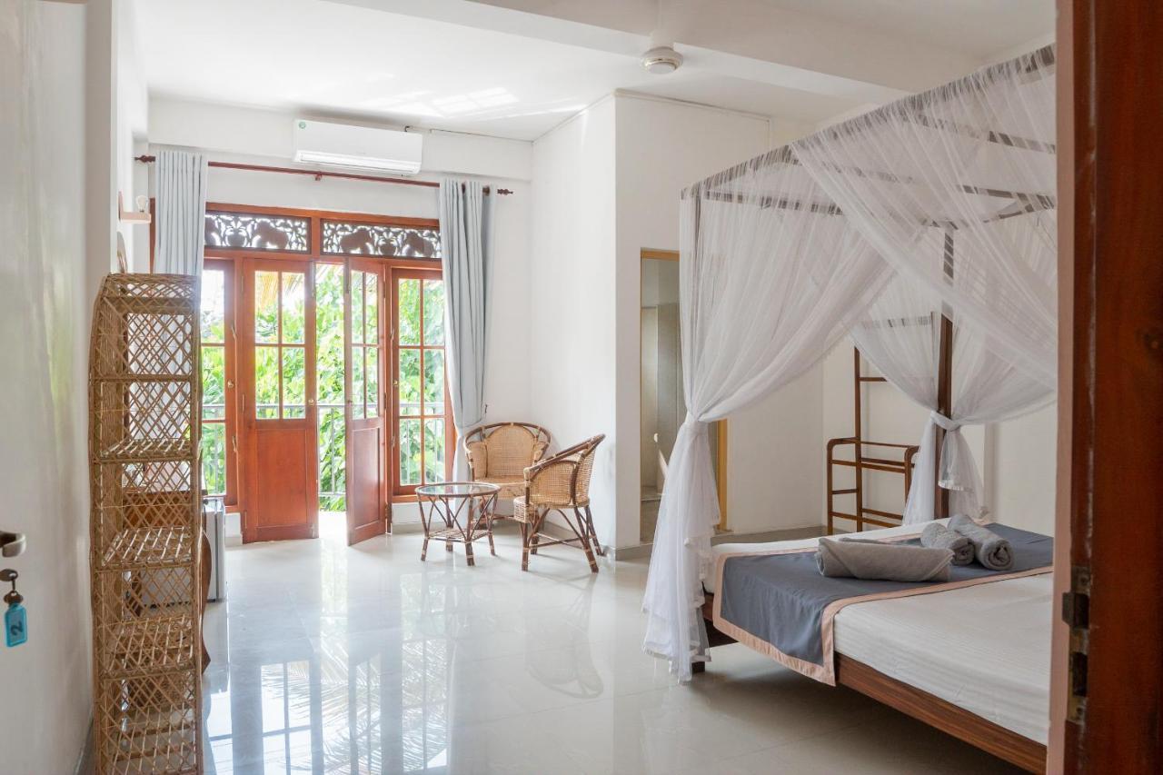 Rise - Bed & Breakfast Велигама Экстерьер фото