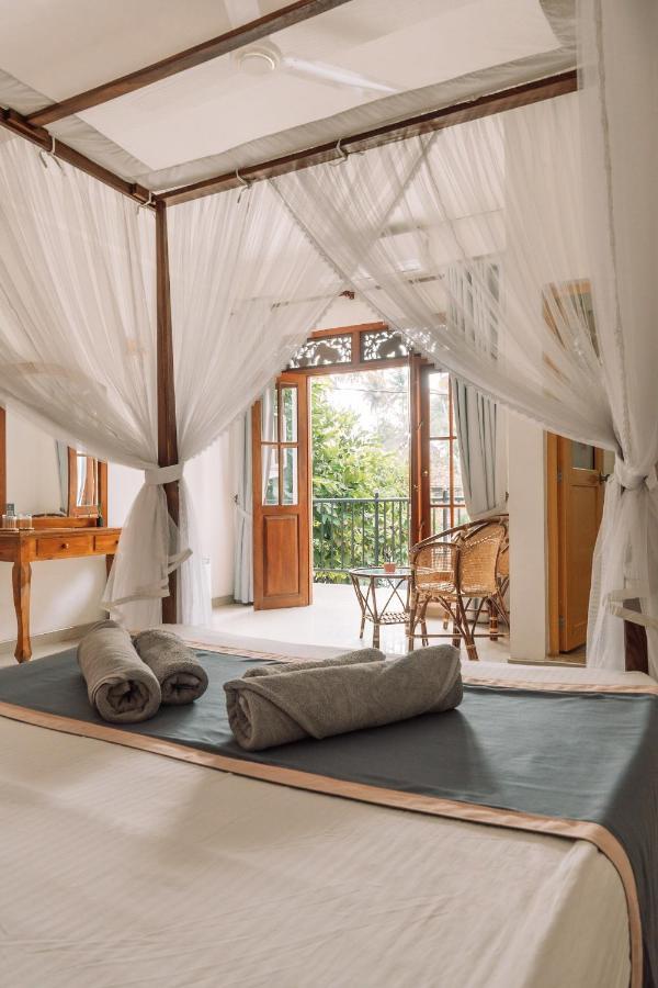 Rise - Bed & Breakfast Велигама Экстерьер фото