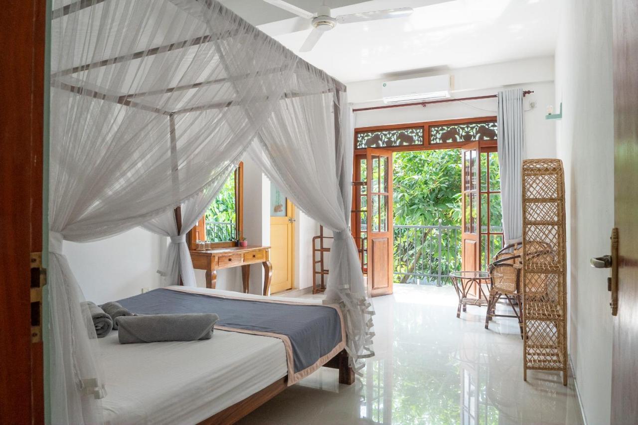 Rise - Bed & Breakfast Велигама Экстерьер фото