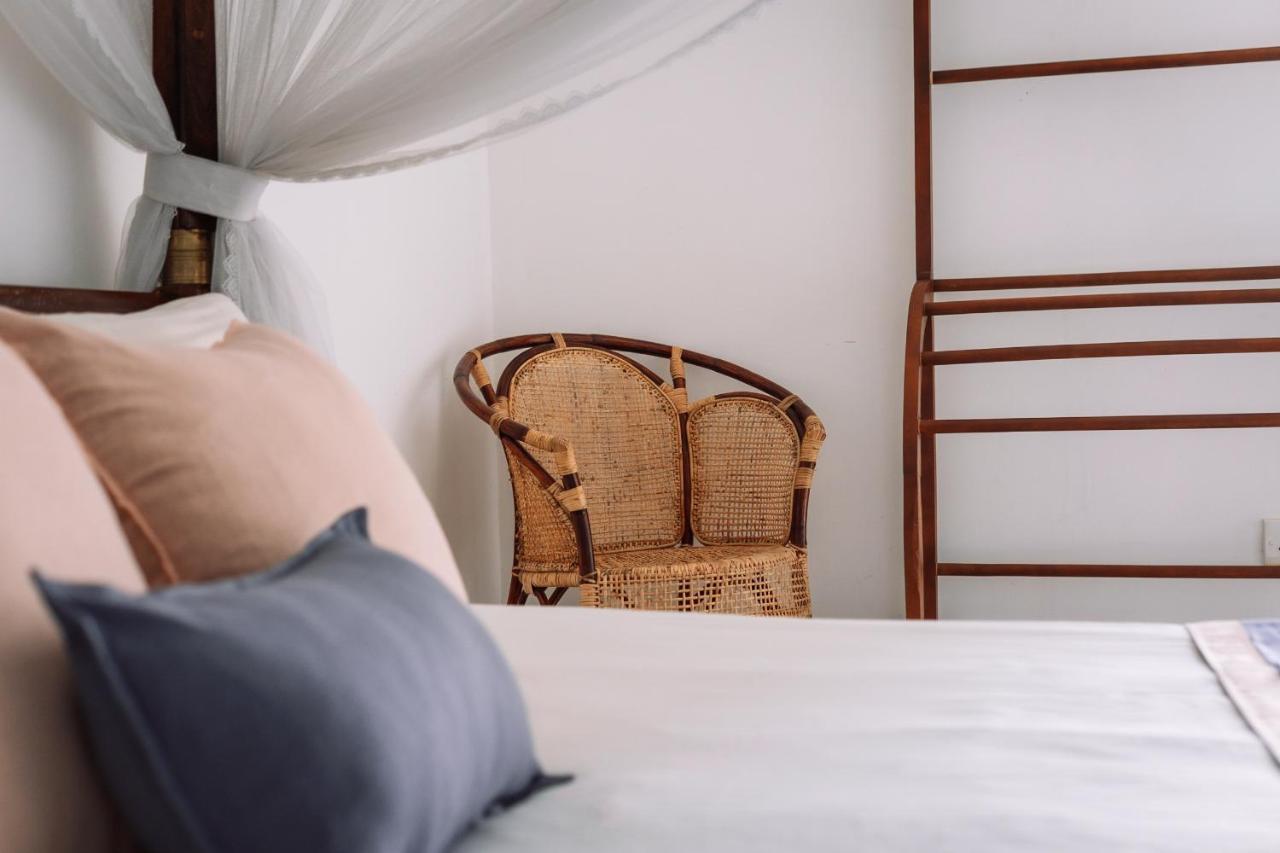 Rise - Bed & Breakfast Велигама Экстерьер фото