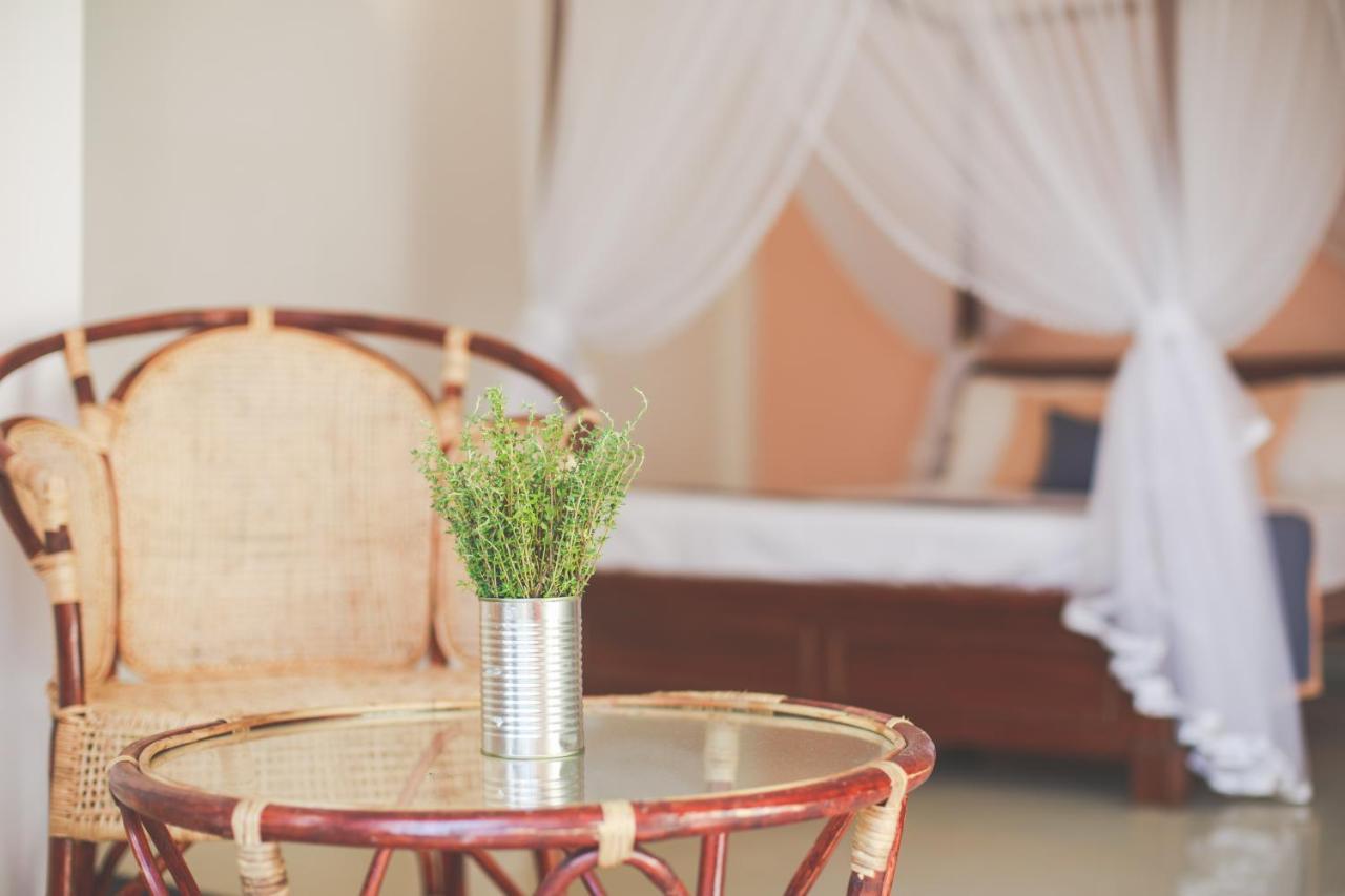 Rise - Bed & Breakfast Велигама Экстерьер фото